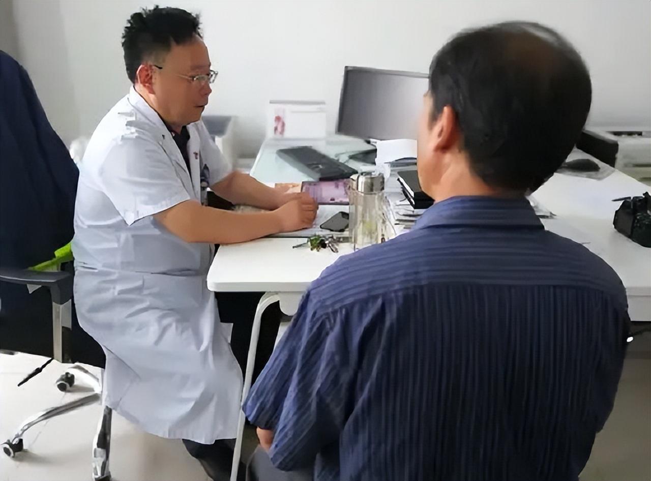 2008年父母变卖家产救子儿子将父母告上法庭剩下的四万块呢
