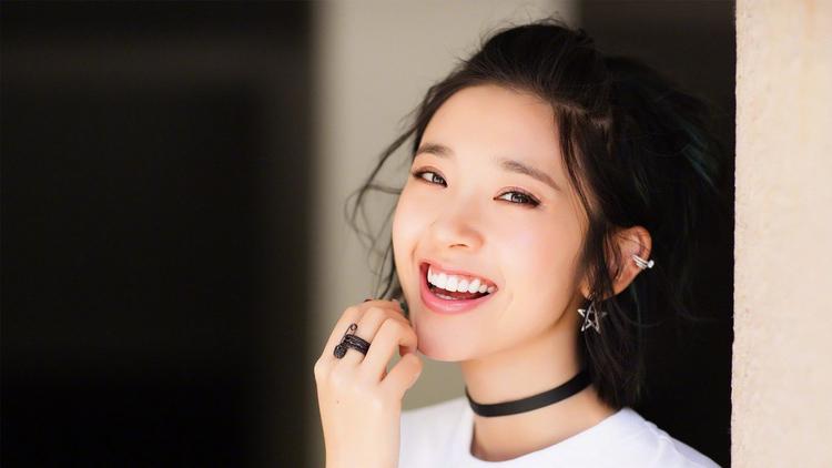 我叫程浩,我太太是蔡米琪,是个网络红人.