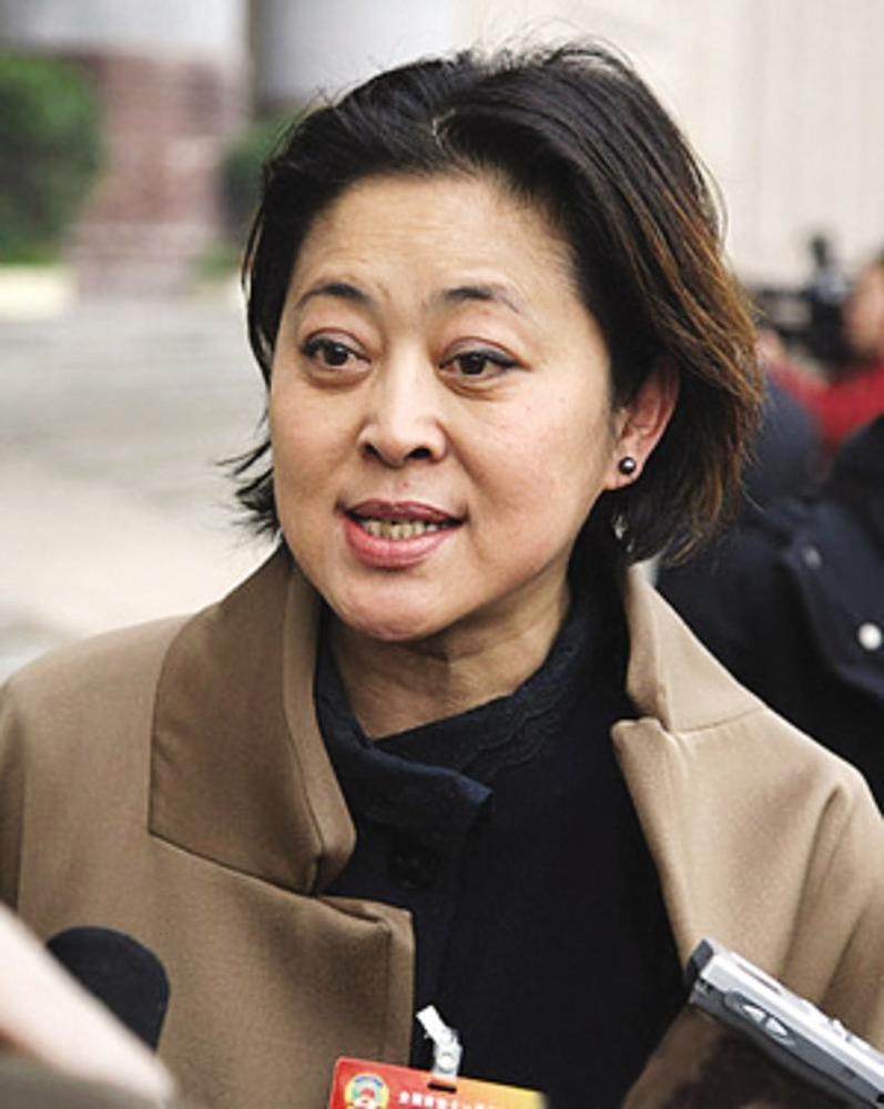 回顾倪萍感谢陈凯歌不娶之恩如今她儿子孝顺丈夫是好男人