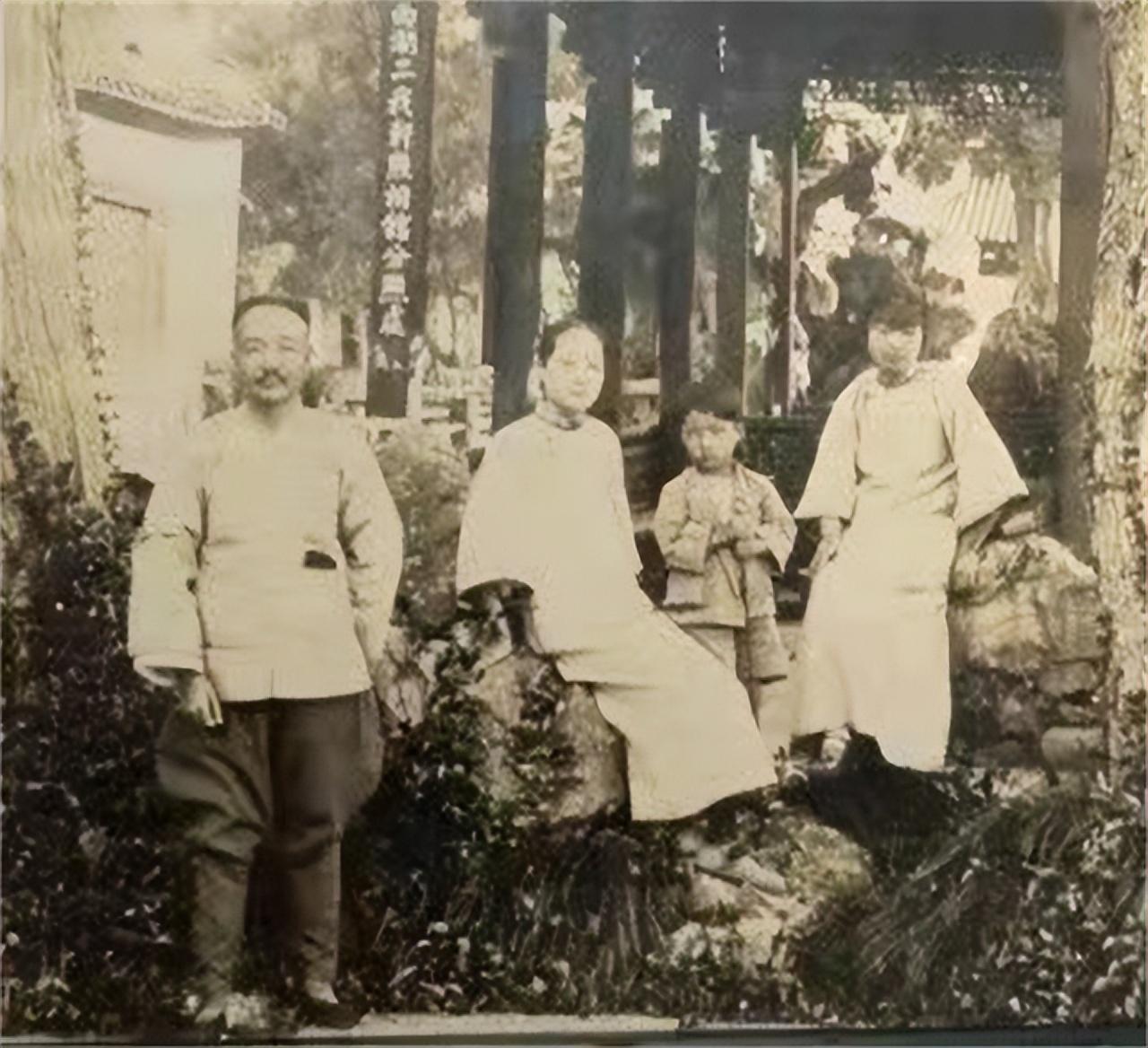 忠王李秀成部下失败后回老家儿子成为清朝灭亡的领导后封上将