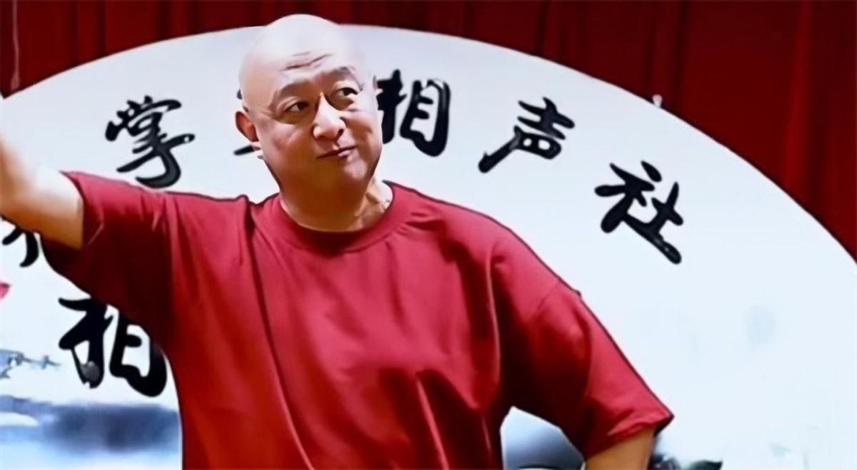 回顾自甘堕落相声泰斗陈寒柏终于为他的无知付出了代价