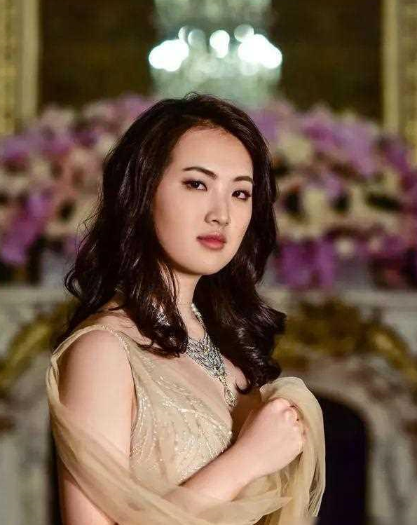 孟晚舟的母亲=孟晚舟的母亲孟君的简历