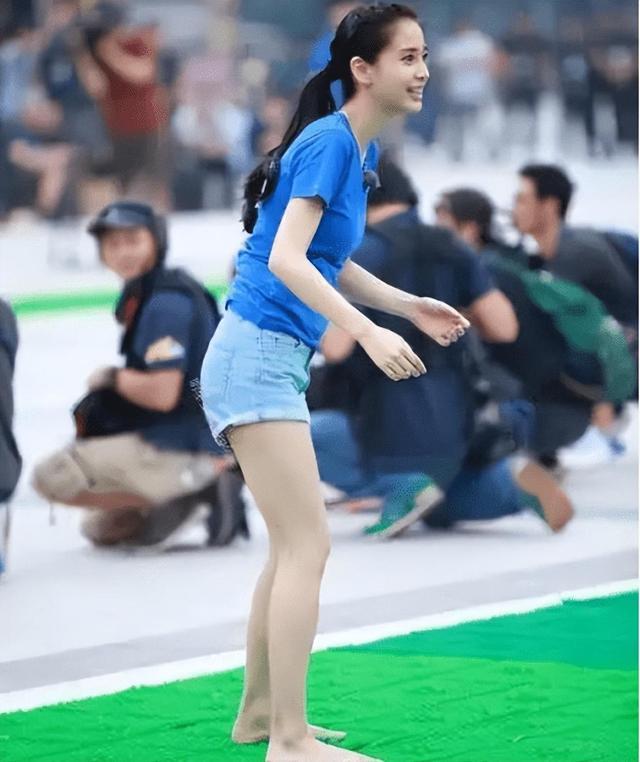 盘点娱乐圈那些"包装"出来的"完美女神",真实身材一言难尽!