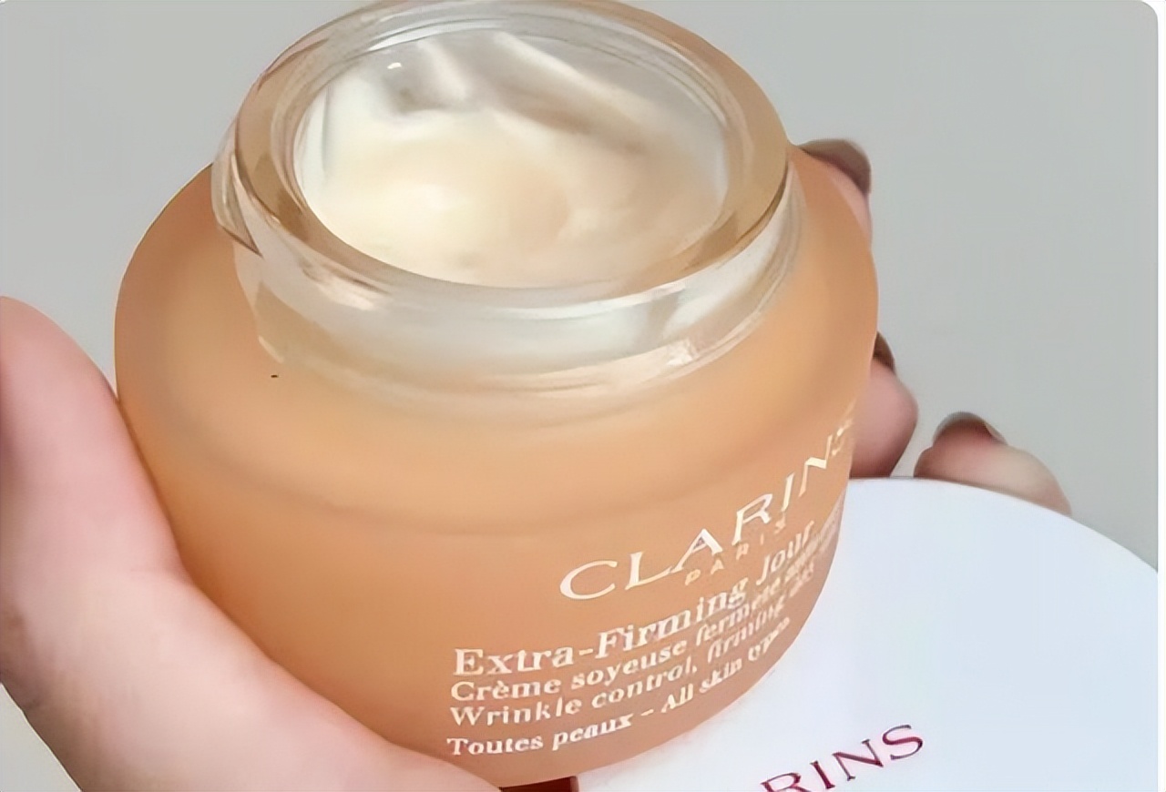 时尚护肤40岁以上女性的黄金选择四款面霜解析