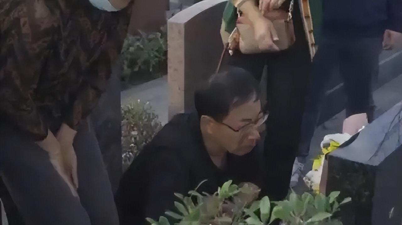 回顾2020年上海男子杀妻焚尸,死者尸体成焦炭,脖子上还插着水果刀