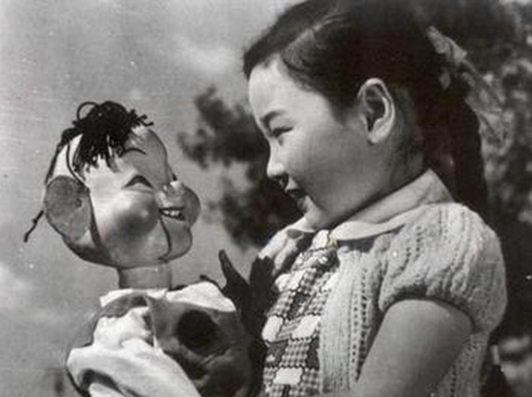 回顾老顽童谢添35岁娶初恋一心一意爱了54年