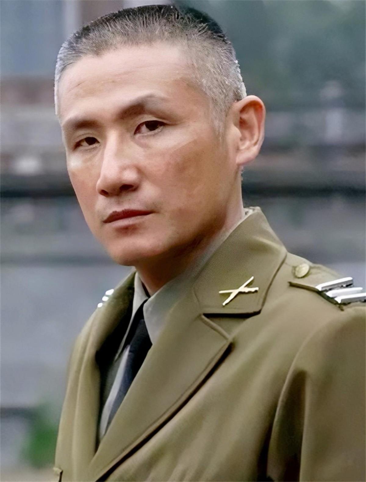 回顾鬼子专业户陆彭娶平凡妻子恩爱30年无绯闻幸福美满