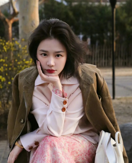 回顾马思纯回看她和欧豪的恋情才发现两人之间本就不合适