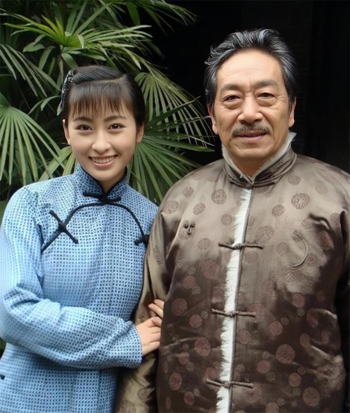 回顾不顾家人相劝铁心嫁给大37岁的王奎荣饶芯语到底图什么