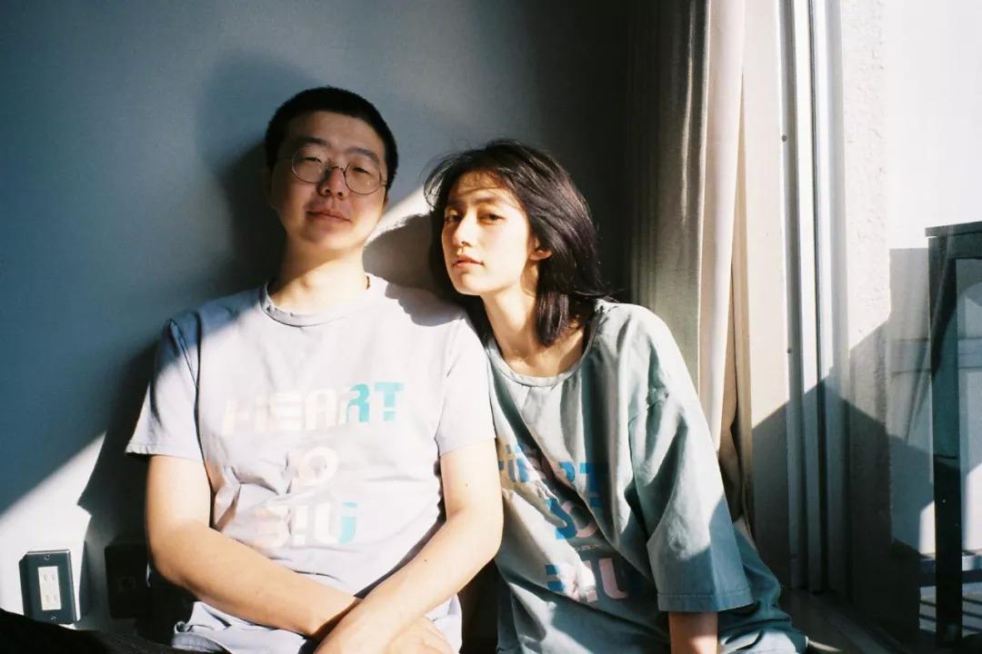 李诞醉酒时向黑尾酱提起了与结婚有关的话题,黑尾酱欣然同意.