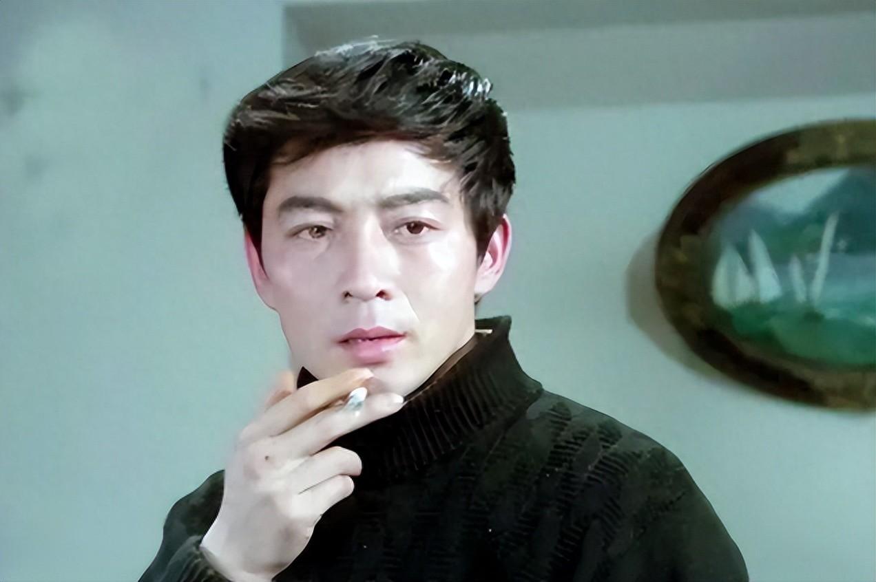 才子导演杨延晋父亲是正军级潘虹嫁了副部的儿子还向他示爱