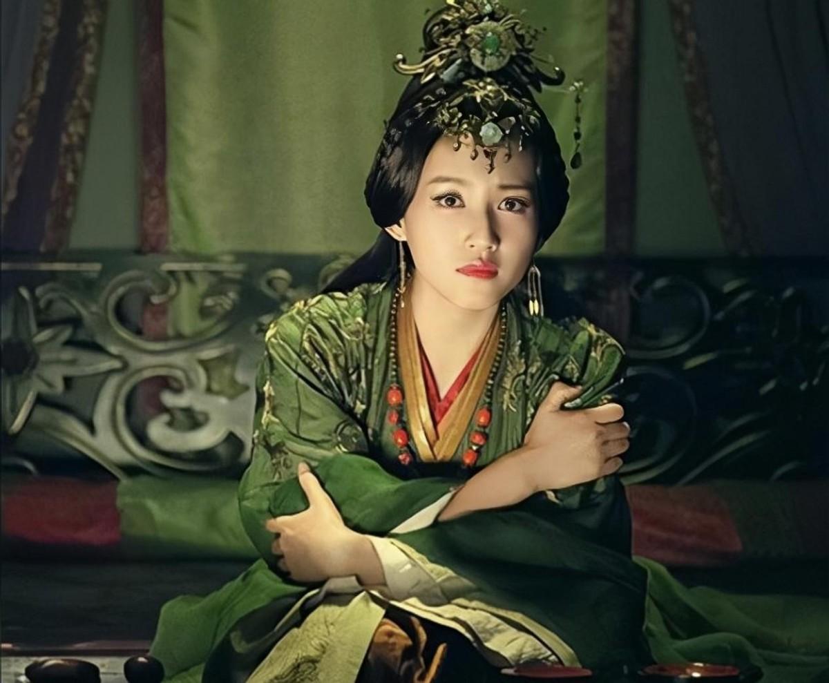 回顾长得漂亮演技好曾搭档柳云龙34岁的尔晴为什么不温不火