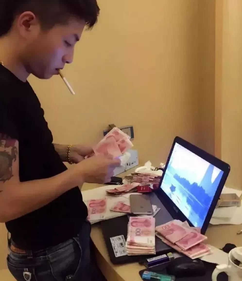 2019年百万网红乞丐哥被捕拐卖20名少女靠着中介拿抽成