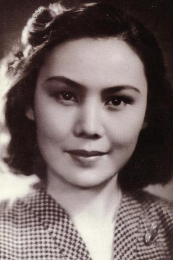 回顾白杨:41年婚姻催人泪下,老伴离世5年后,她追随他而去