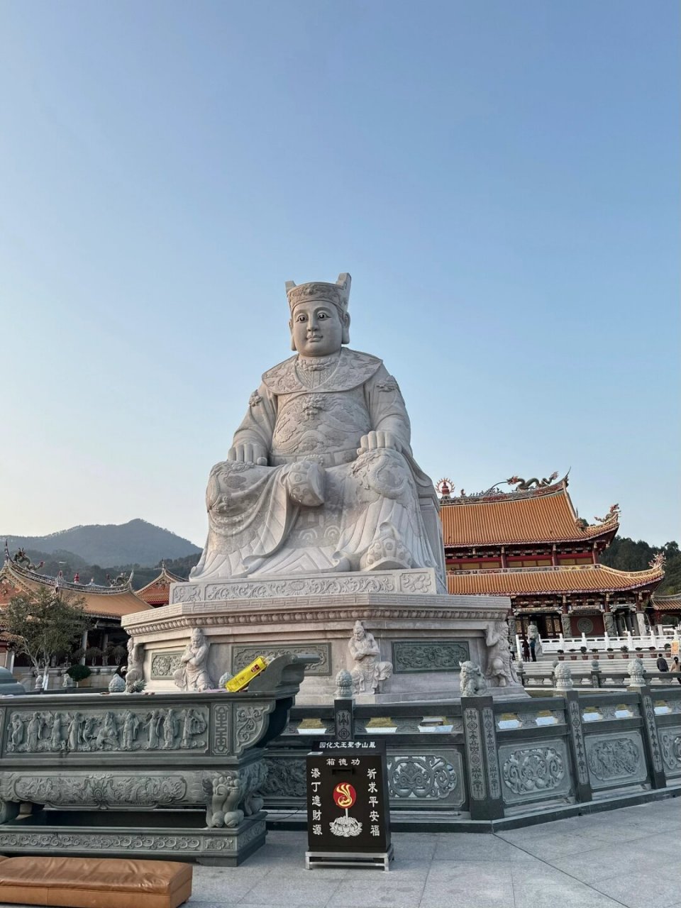 南安诗山凤山寺  在南安的土地上,隐藏着一片古老而神秘的净土——诗