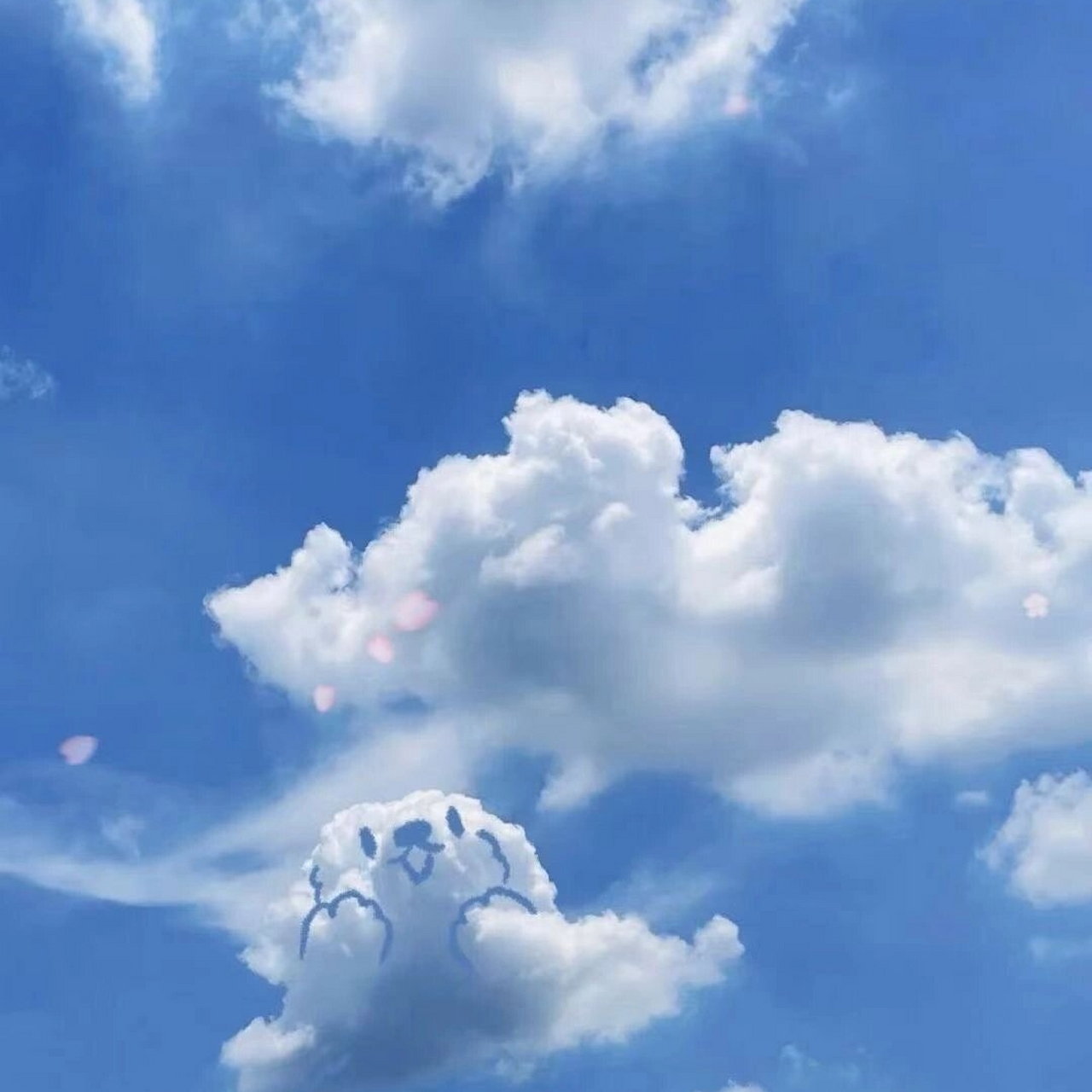 蓝天白云,云朵头像  在广州,只要选择一个晴朗的日子,拿起相机出门,你