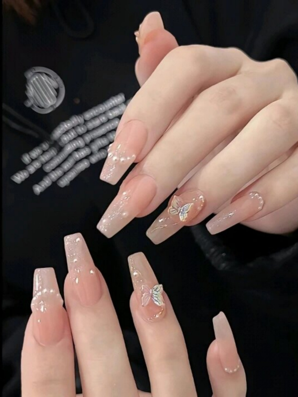 温柔粉色系美甲  温柔粉色系美甲:指尖上的春日浪漫🌸💖  春天到