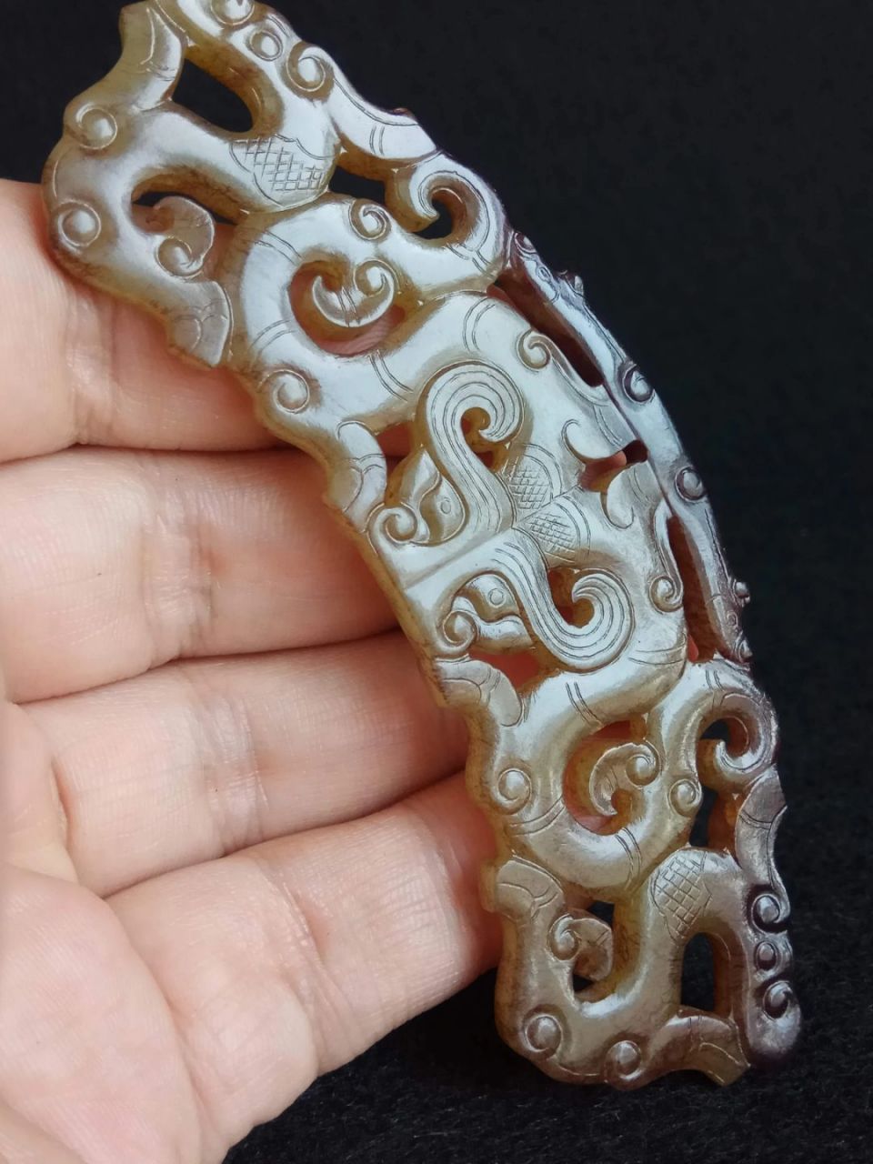 高古玉 汉代老和田玉 镂雕双龙纹兽面纹玉璜  亲们!