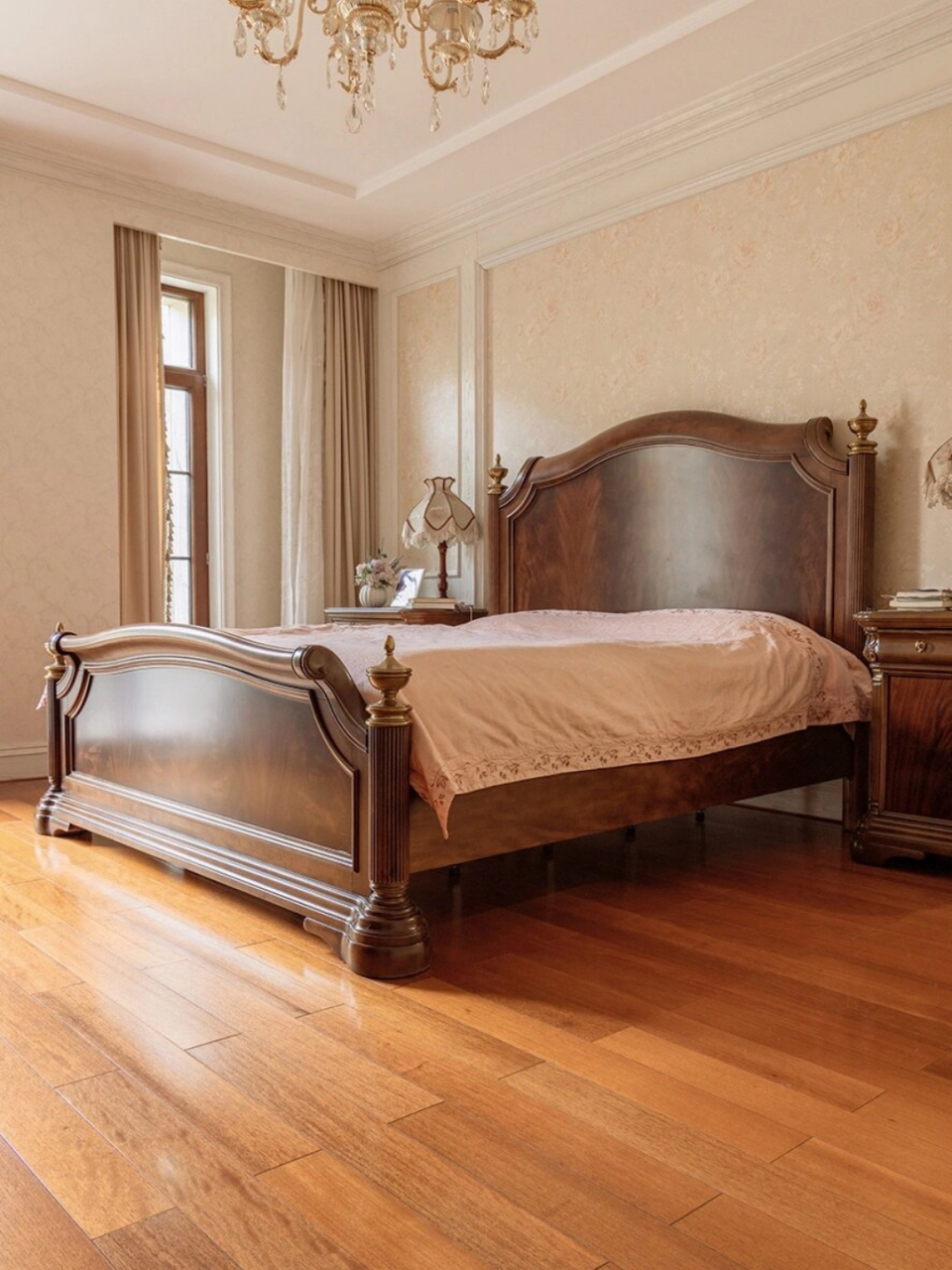 🎀今天来给小仙女们分享一组欧式复古风的卧室装修