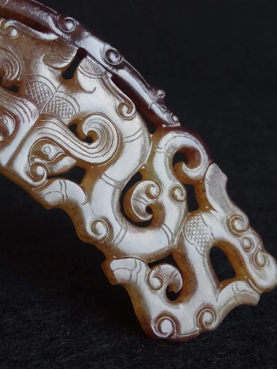 高古玉 汉代老和田玉 镂雕双龙纹兽面纹玉璜  亲们!