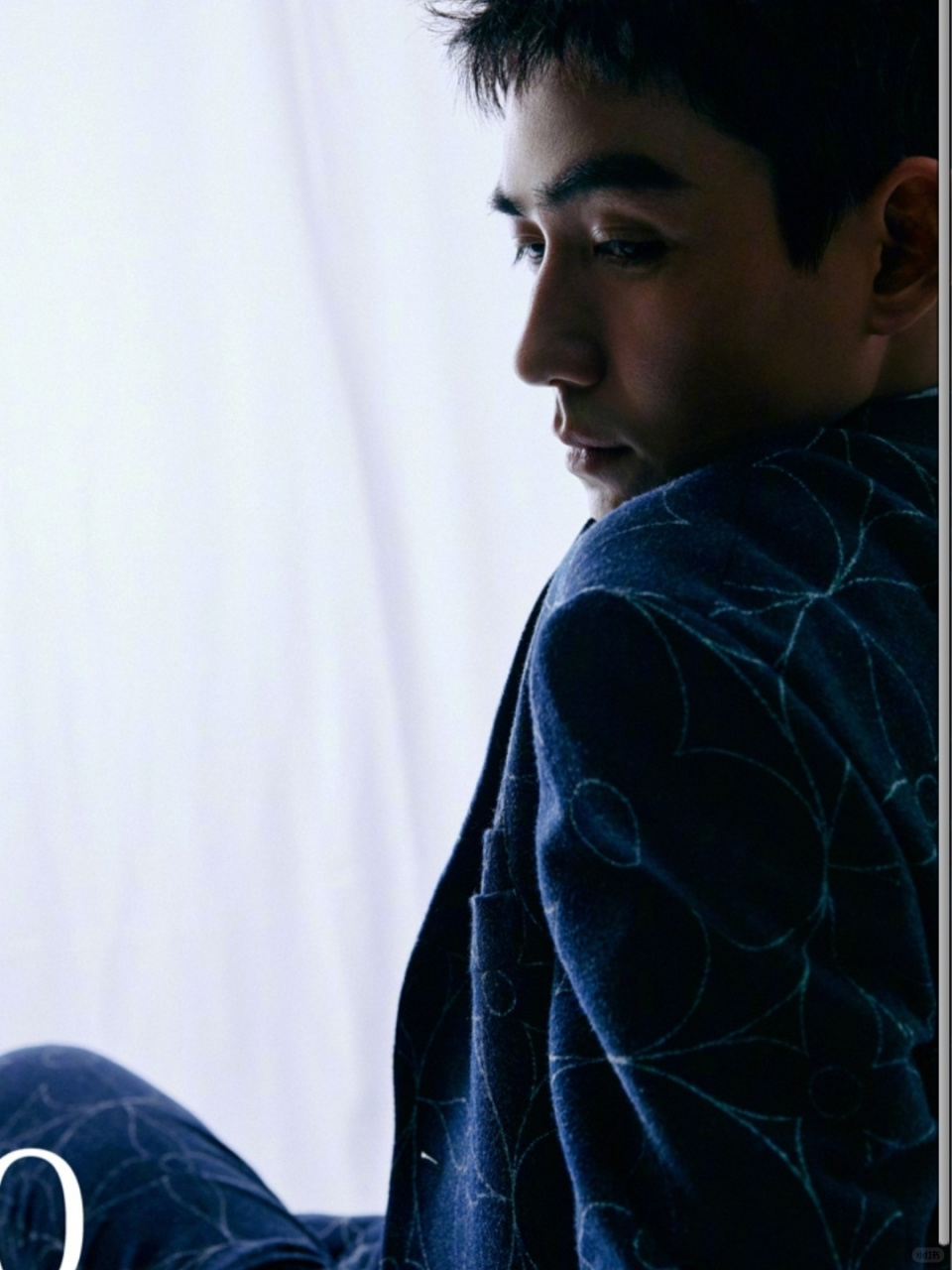 朱一龙穿搭秘籍大公开 在这个夏日炎炎的季节,时尚界的焦点再次聚焦于