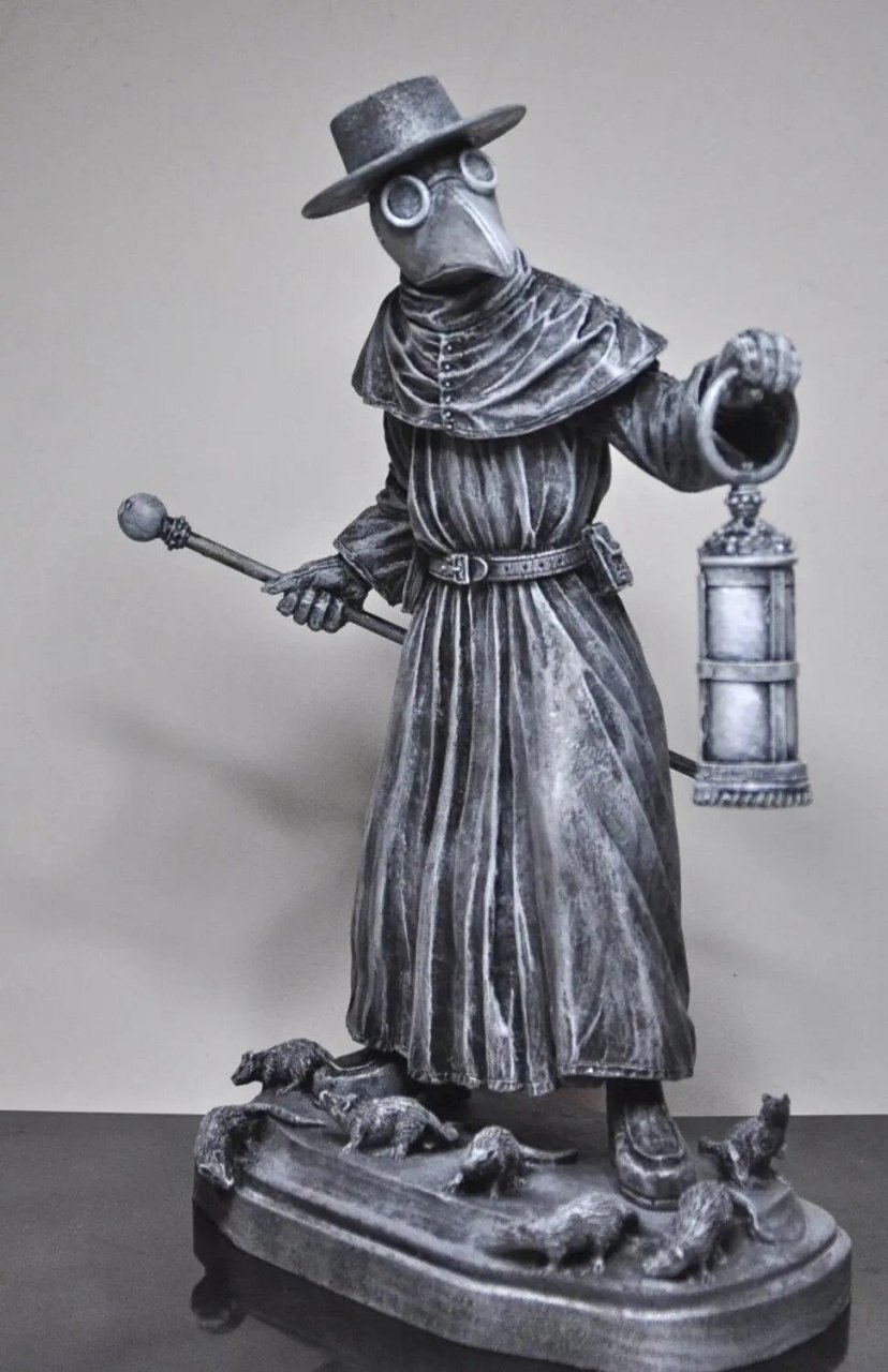 文化小常识中世纪瘟疫"鸟嘴医生"  在中世纪的欧洲,瘟疫横行,人们生活