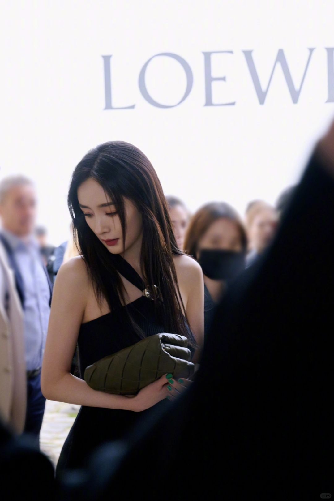 杨幂巴黎时装周的时尚传奇,尽.@竹竹生活日记的动态