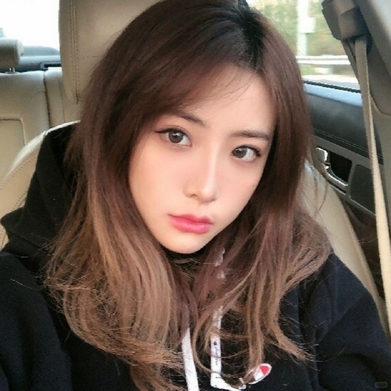 喻言旧照美呆啦 姐姐的旧照怎么可以这么美啊,果然还得是我老婆啦,真