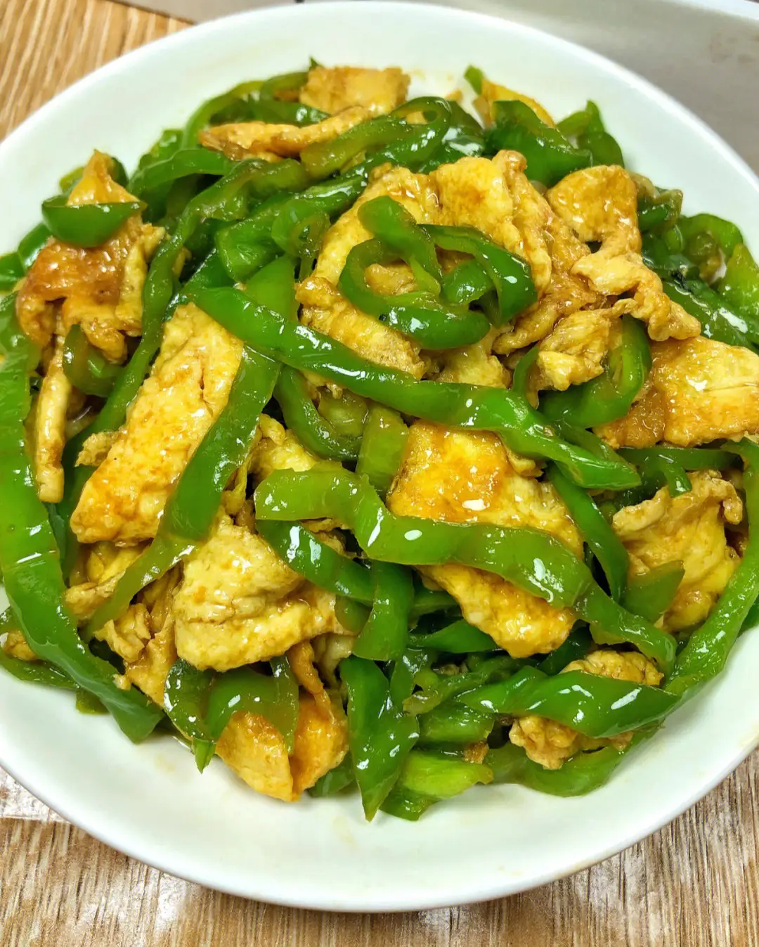 青椒的百变魅力:家常做法大揭秘,让你爱上这道美味佳肴!