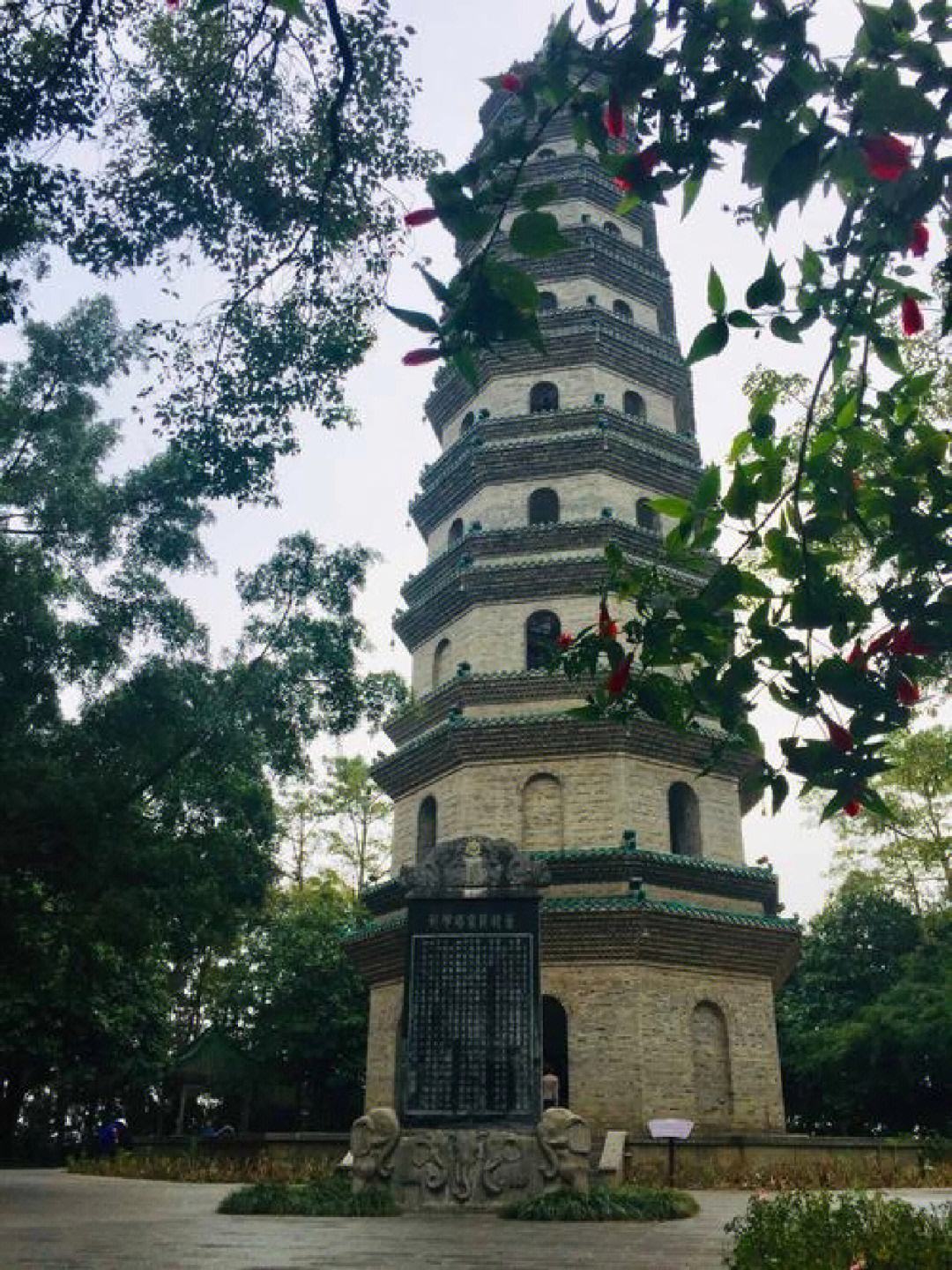 广西最高塔—南宁龙象塔