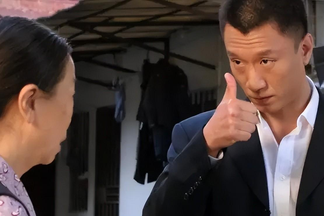 同样演黑老大张颂文王志文和刘德华放一起看差别出来了