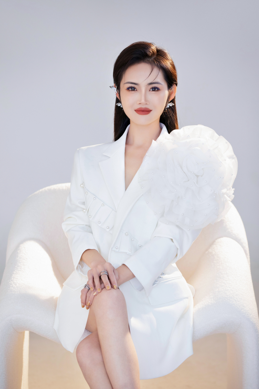 天宝小姐姐红红红姐姐主持人#深圳婚礼主持人# #深圳商演主持人培训