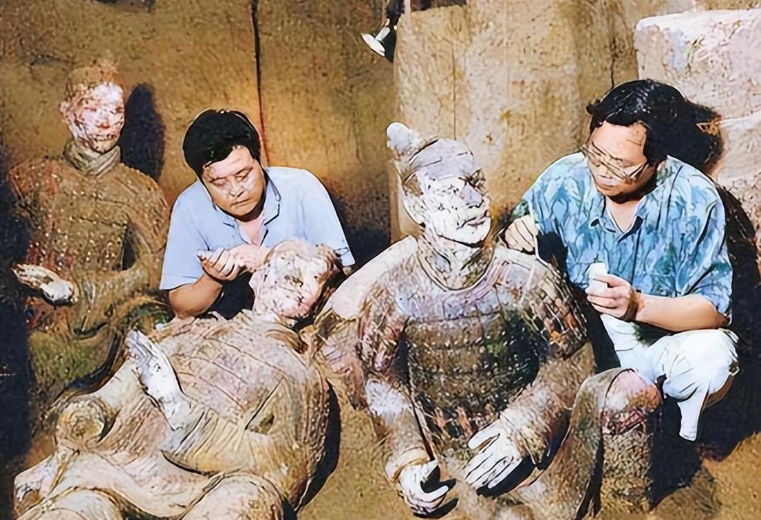 回顾兵马俑是活人烧制陕西一尊兵马俑开裂真相水落石出