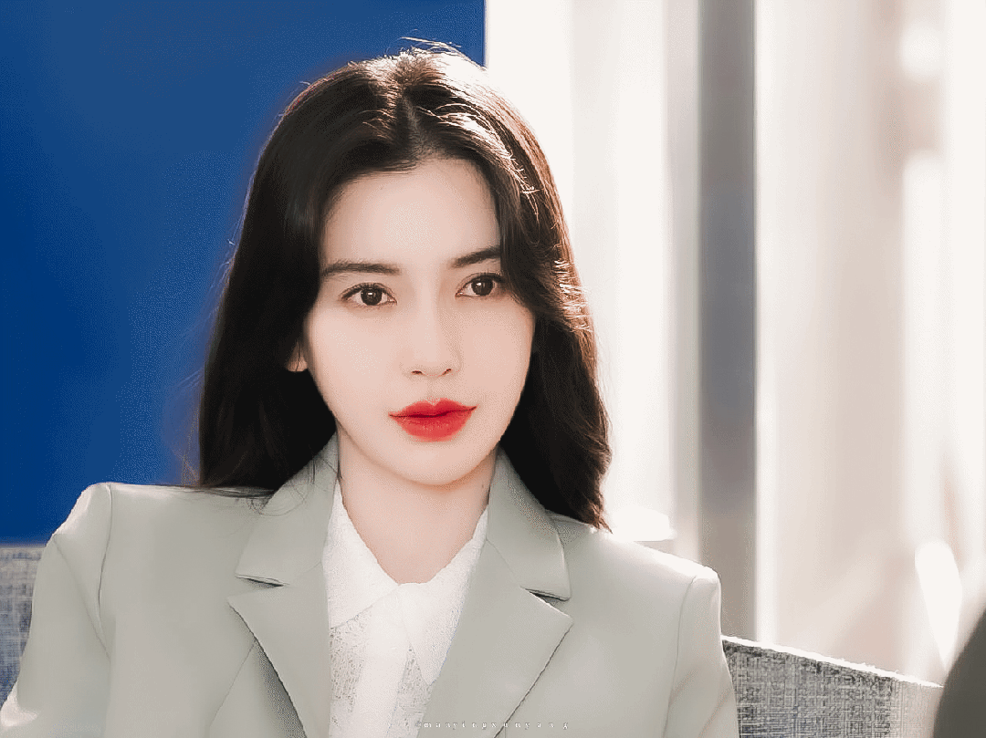 angelababy独自庆生昔日好友落井下石这也太惨了吧