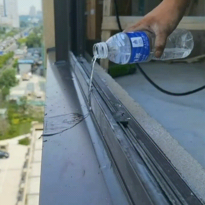 当然,防水板也有用不锈钢材质,不过要注意选用304不锈钢,别用201