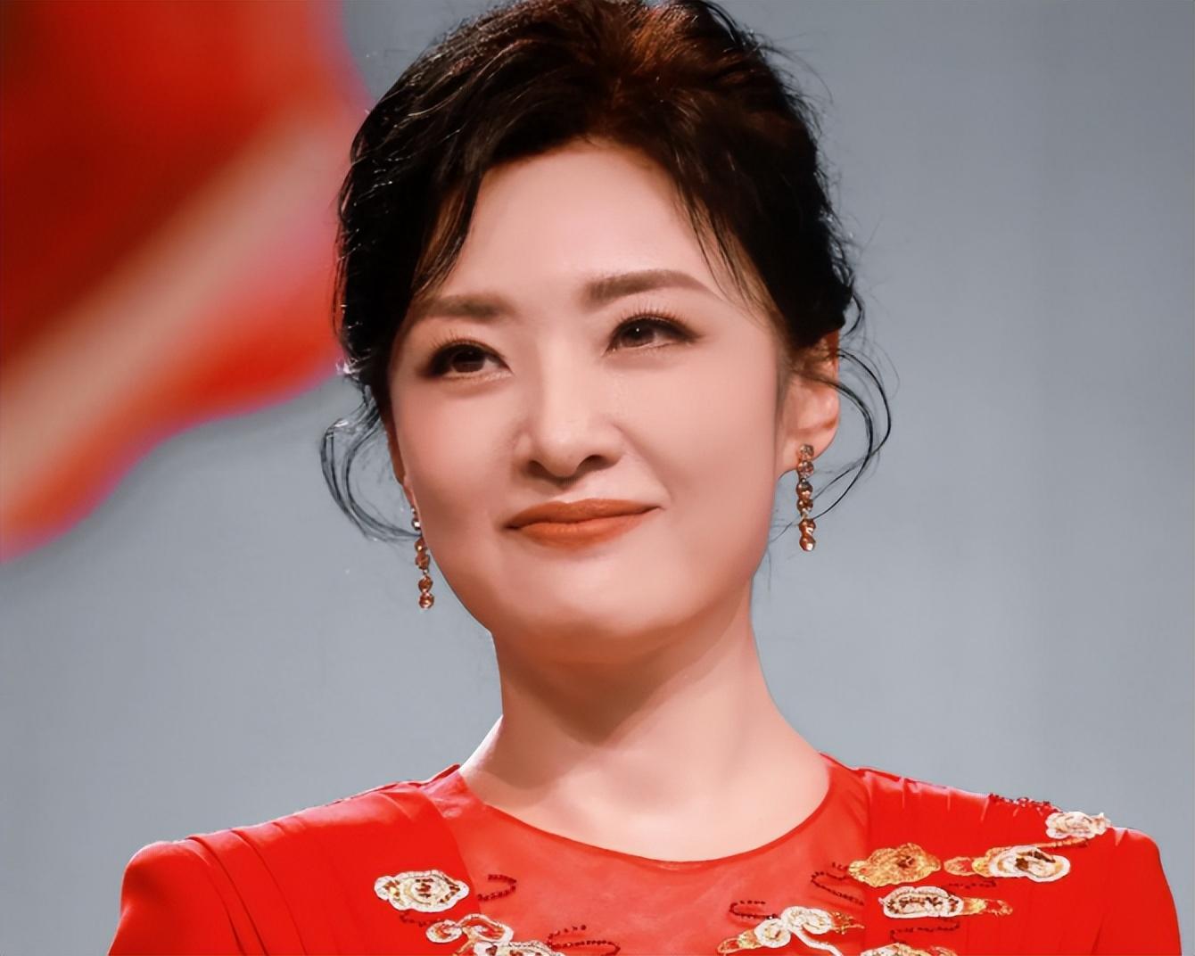 患癌被辞封杀丑闻那些消失的央视主持们现在怎样了