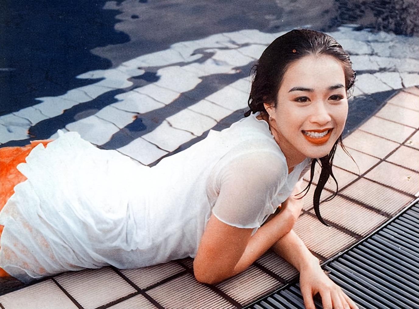5位女星的美人鱼造型:林允好尴尬,赵丽颖惊艳,她美得让人窒息