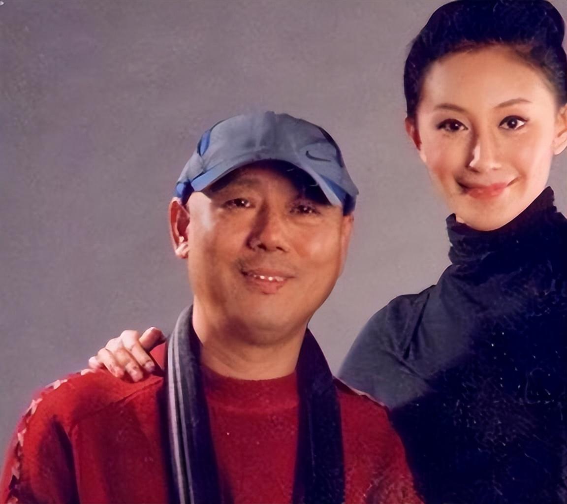 李诚儒有过两段婚姻,第一任妻子十分貌美,在众多追求者中,她义无反顾