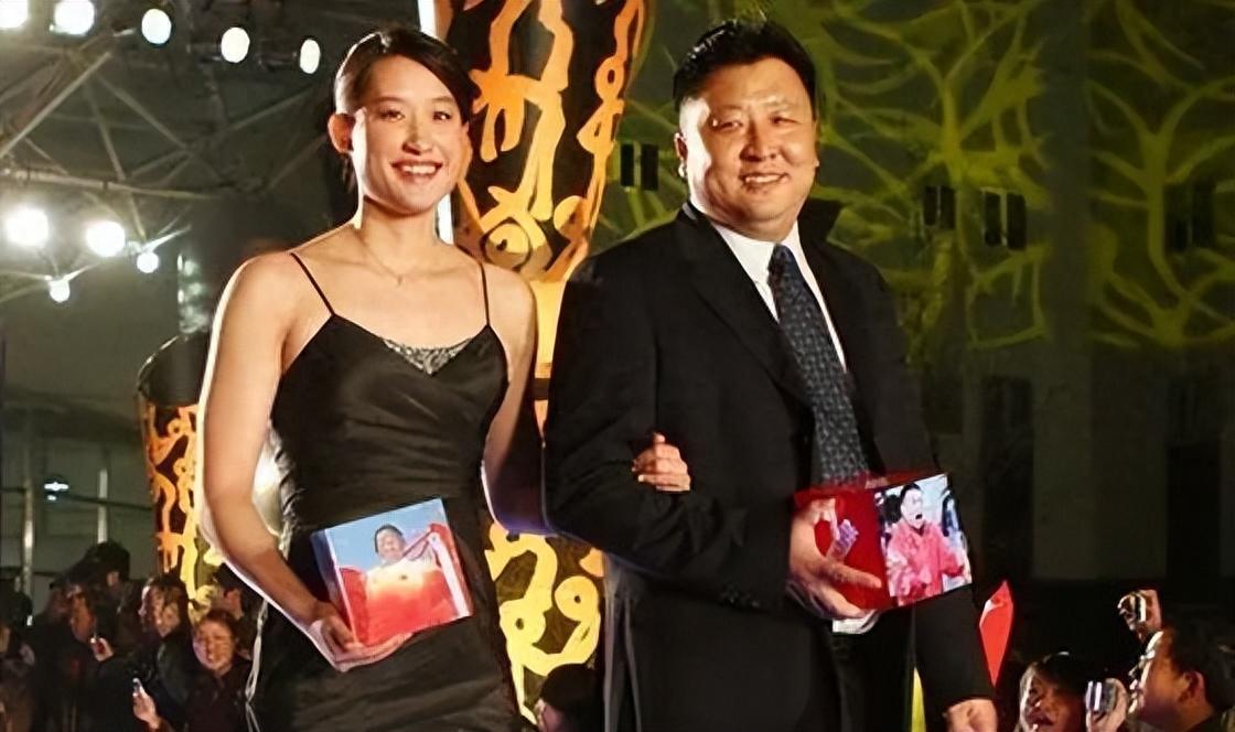回顾金炜先后娶3位徒弟三婚娶刘子歌后移居澳大利亚
