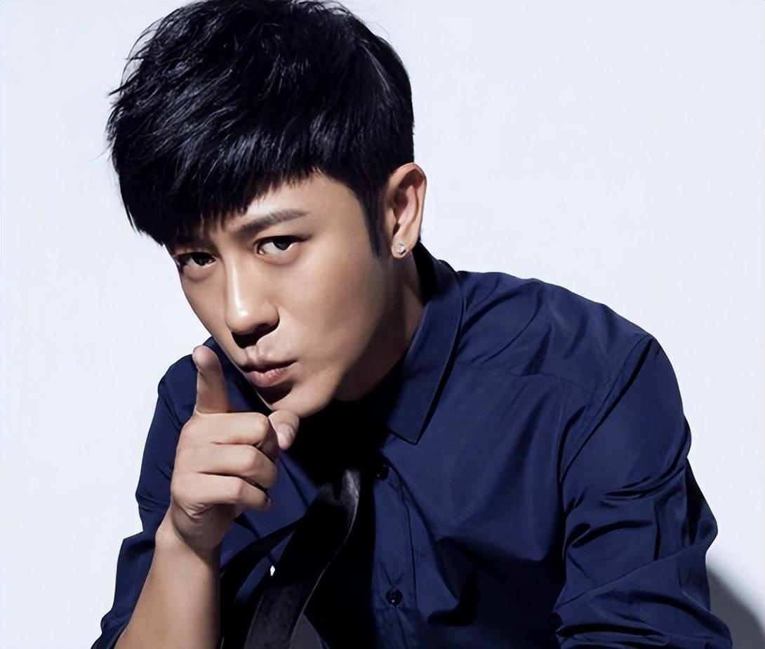 回顾林雨申他的成功究竟是娶妻带来的好运还是改名带来的奇效