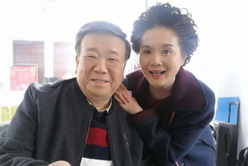 回顾演员吴冕嫁给大学同窗恩爱42年63岁再翻红今低调幸福