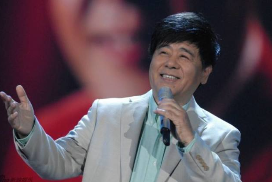 回顾著名歌唱家王洁实和谢莉斯只是搭档和初恋妻子恩爱一生