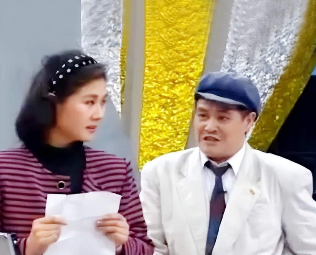 回顾黄晓娟辉煌背后有泪水失3位至亲儿子引领她在悲痛中坚强