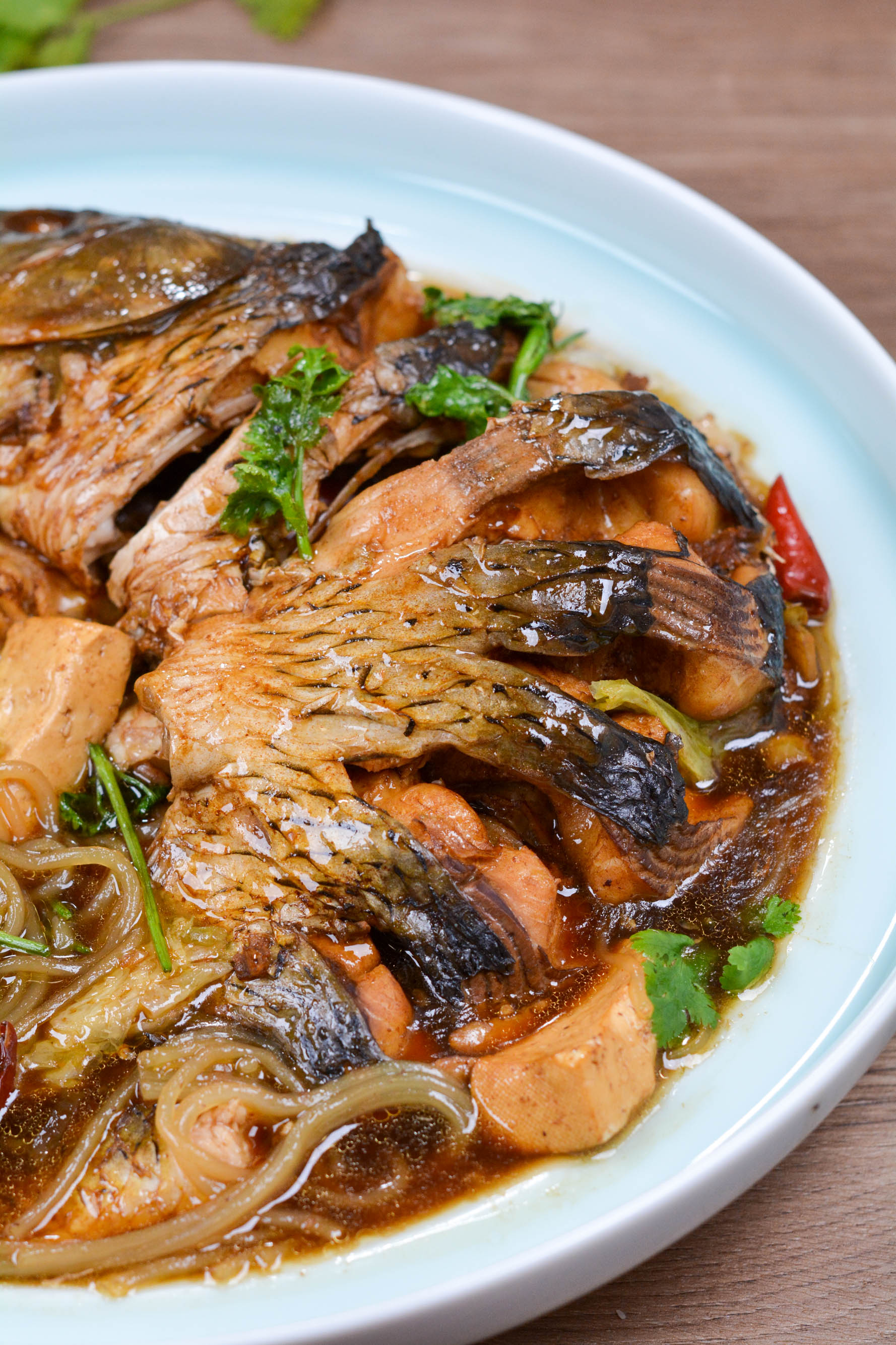 这样炖鱼太香了,花1/4的钱做出饭馆味道,鱼汤都被"一扫光"