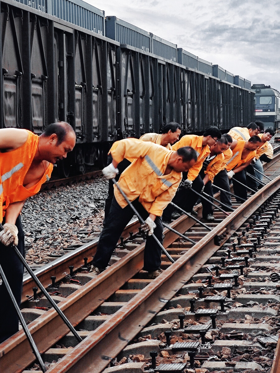 铁路招聘全攻略:流程,条件与应聘技巧!