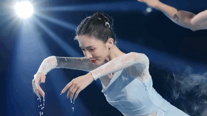 金晨当年原来长这样天庭饱满地阁方圆和现在简直不像一个人