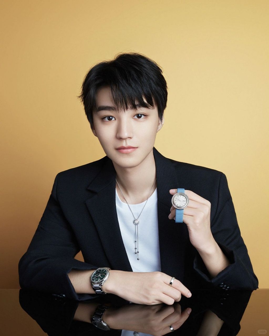 免税店巧遇王俊凯帅气瞬间,诠释何为品牌最佳代言人    在悠闲的周末