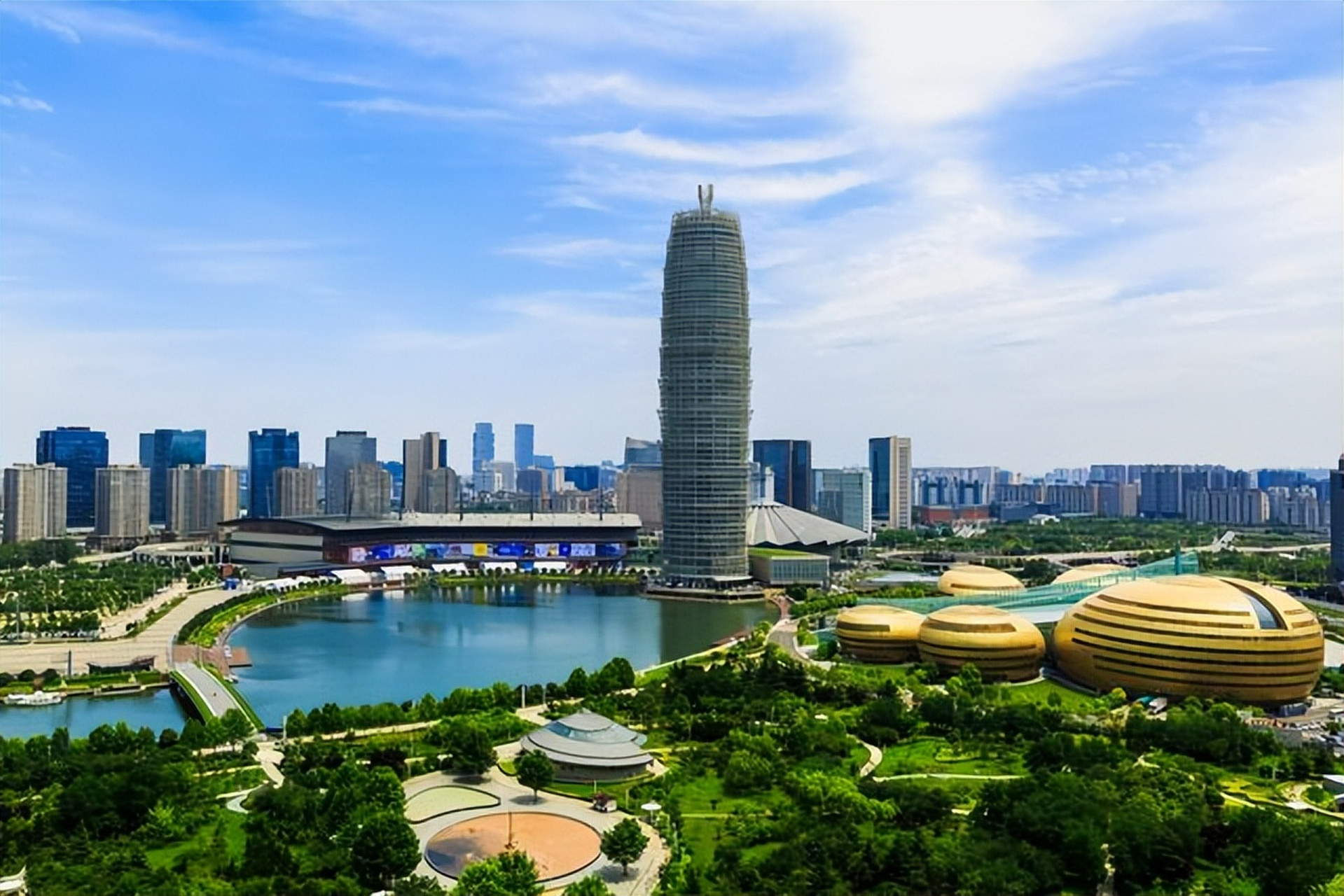 城市大玩家#大玉米,是郑州的新地标,设计独特,气势磅礴.