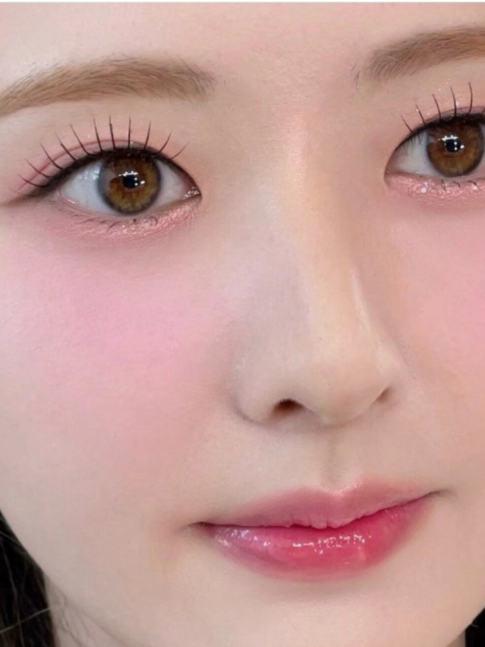 韩妆真的好美好嫩  每次看到韩剧里的女主们,那清新自然的妆容,简直让