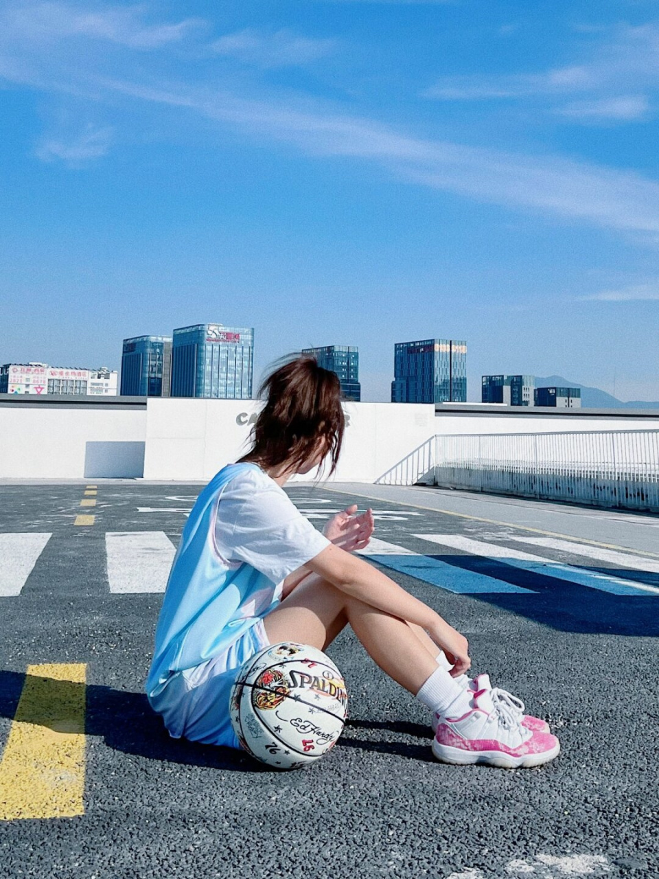 篮球女孩没有什么是一场篮球解决不了的